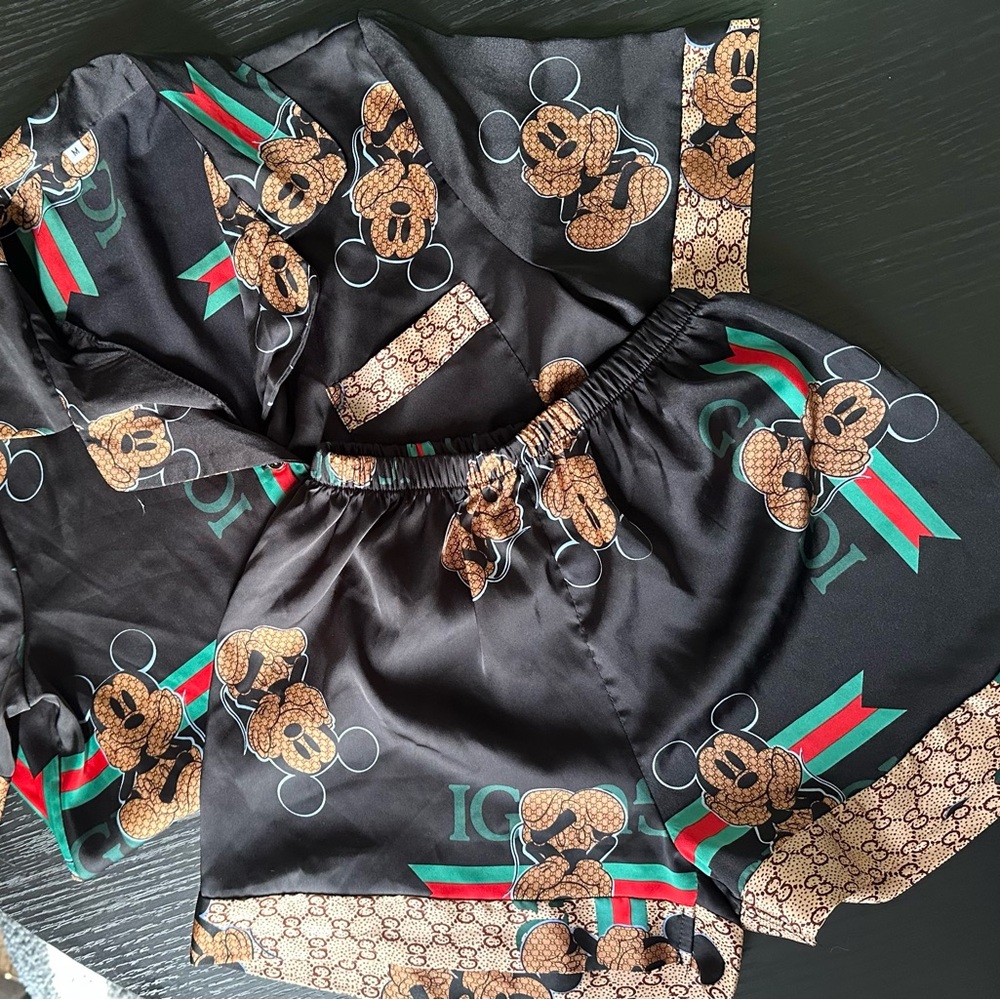 Women’s Mickey Mouse pajamas